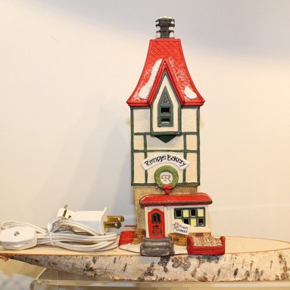 Dept 56 North Pole Series Rimpy's Bakery Heritage Village collection 5621-9 - Picture 1 of 8